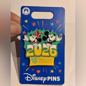 Disney Parks 2026 DVC Mickey and Minnie Mouse Pin